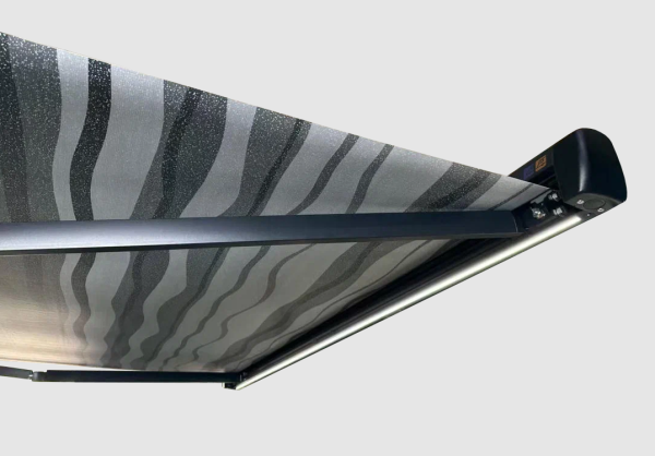 Купить  маркиза безопорная 5 м mobilecomfort eagle m500bd, настенная, механическая, чёрная  для авто, кемперов и домов на колесах по доступным ценам